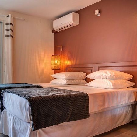 Hotel Pelican Шелшер Екстериор снимка