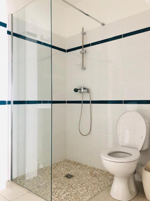 Hotel Pelican Шелшер Екстериор снимка