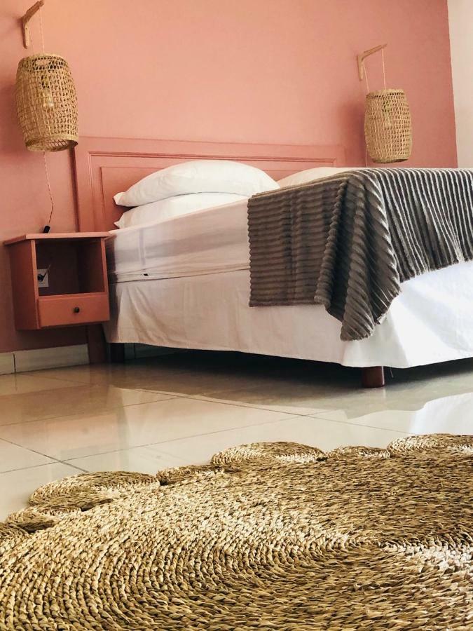 Hotel Pelican Шелшер Екстериор снимка